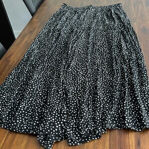 Katy D Kathryn Deene Brand culottes. Black with white dots.  Size 14/16.